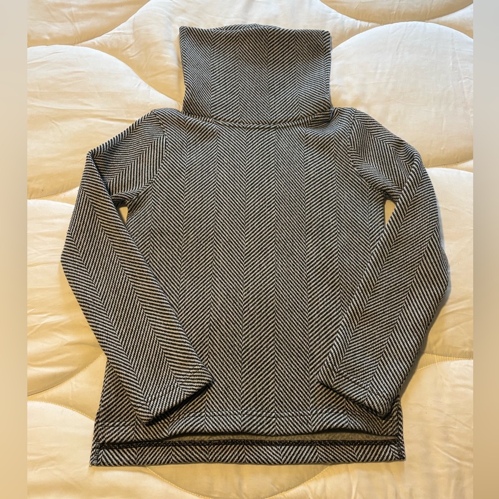 Super Soft & Comfy! J Crew Herringbone Funnel Neck Sweatshirt (Black and White) - Picture 2 of 11